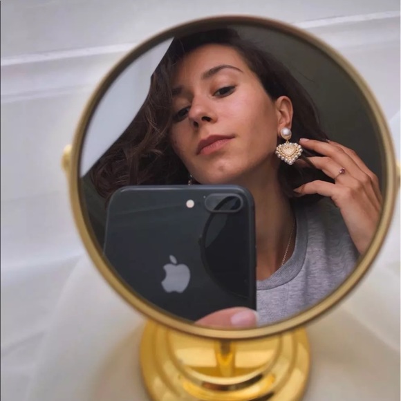 Vintage Baroque Pearl Heart Drop Gold Earrings - Picture 6 of 9